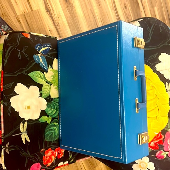 Antique briefcase portable bed for small pets! Purchased from Etsy. - Picture 5 of 5